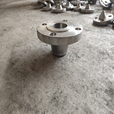 Ansi B16.5 150lb حواف أنابيب ملحومة برقبة تركيب وجه مرتفع
